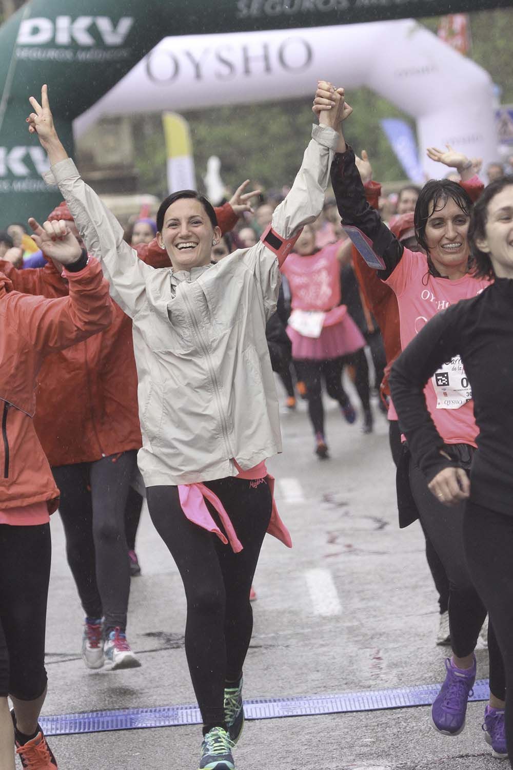 Carrera de la Mujer Madrid Meta 10 Arco izquierdo de 9.48 a 10.00