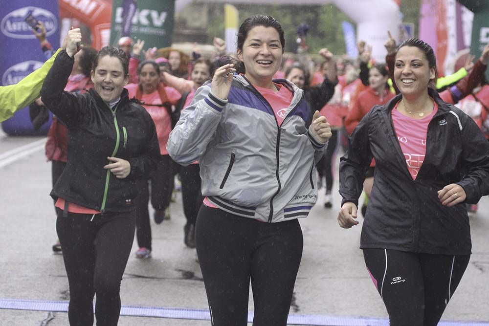 Carrera de la Mujer Madrid Meta 10 Arco izquierdo de 9.48 a 10.00