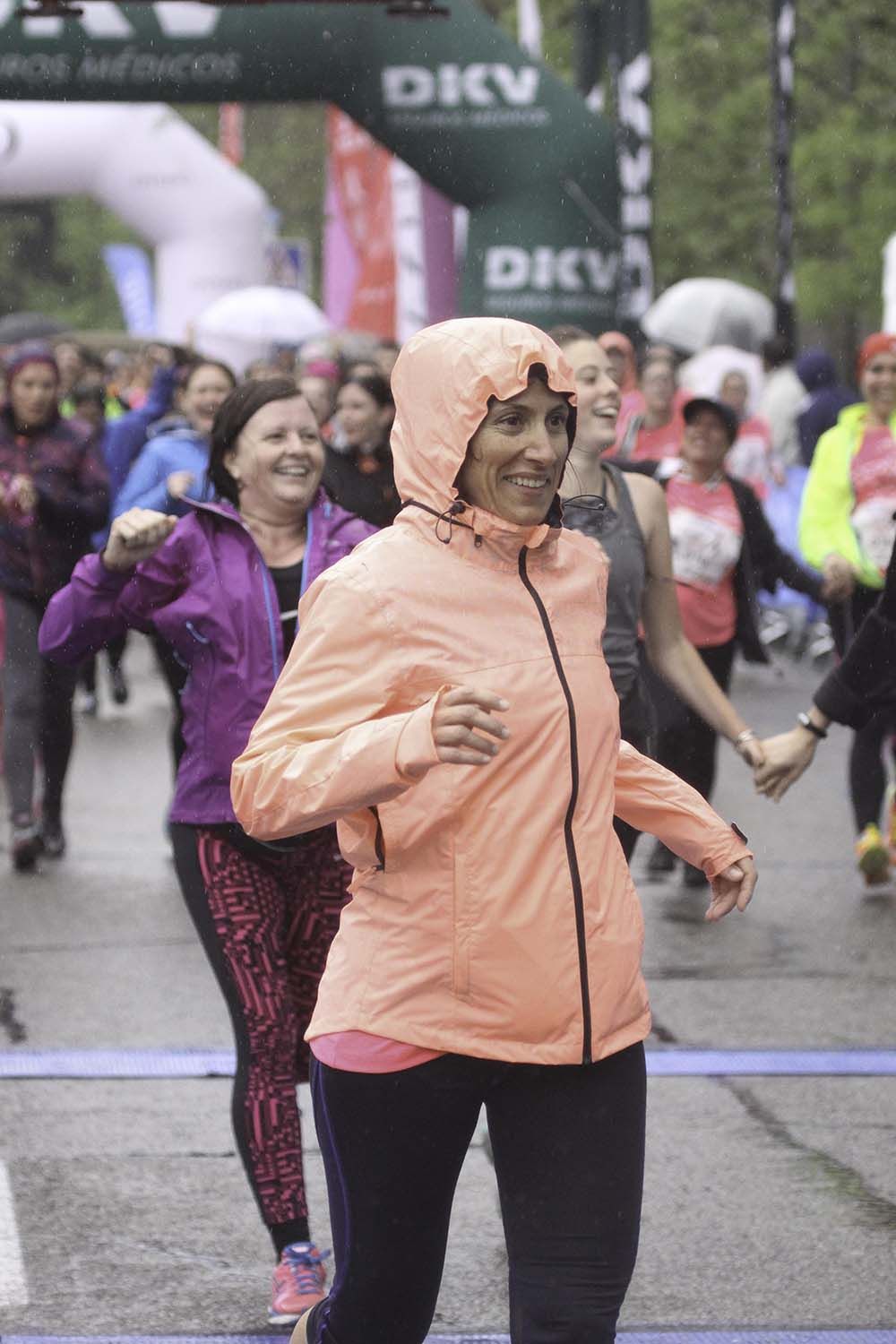 Carrera de la Mujer Madrid Meta 10 Arco izquierdo de 9.48 a 10.00