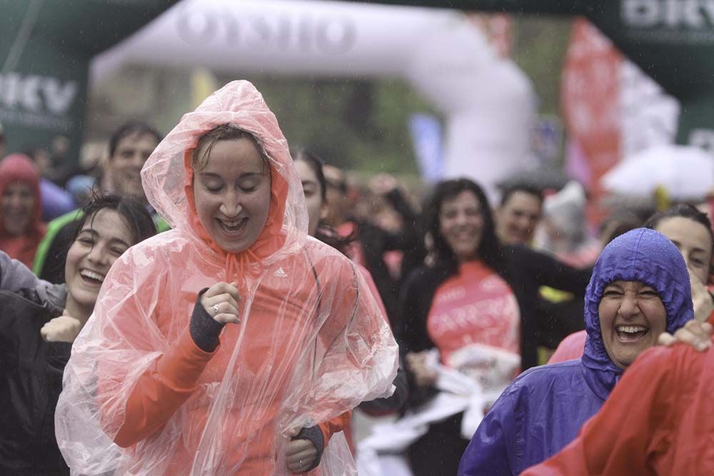 Carrera de la Mujer Madrid Meta 10 Arco izquierdo de 9.48 a 10.00