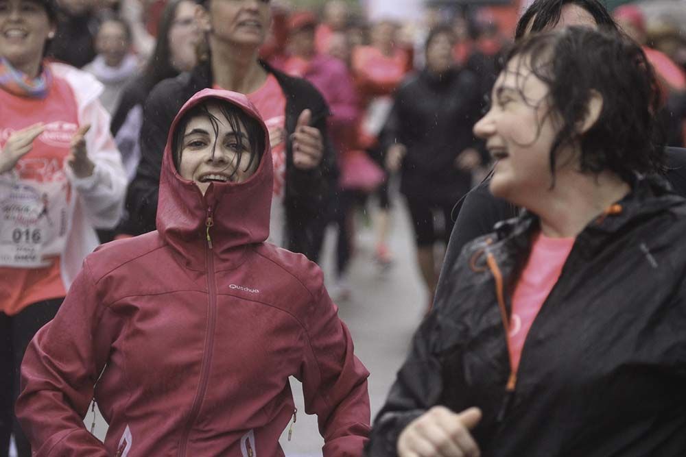 Carrera de la Mujer Madrid Meta 10 Arco izquierdo de 9.48 a 10.00