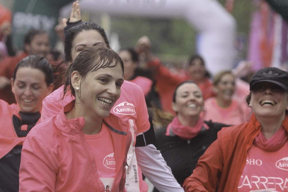 Carrera de la Mujer Madrid Meta 10 Arco izquierdo de 9.48 a 10.00