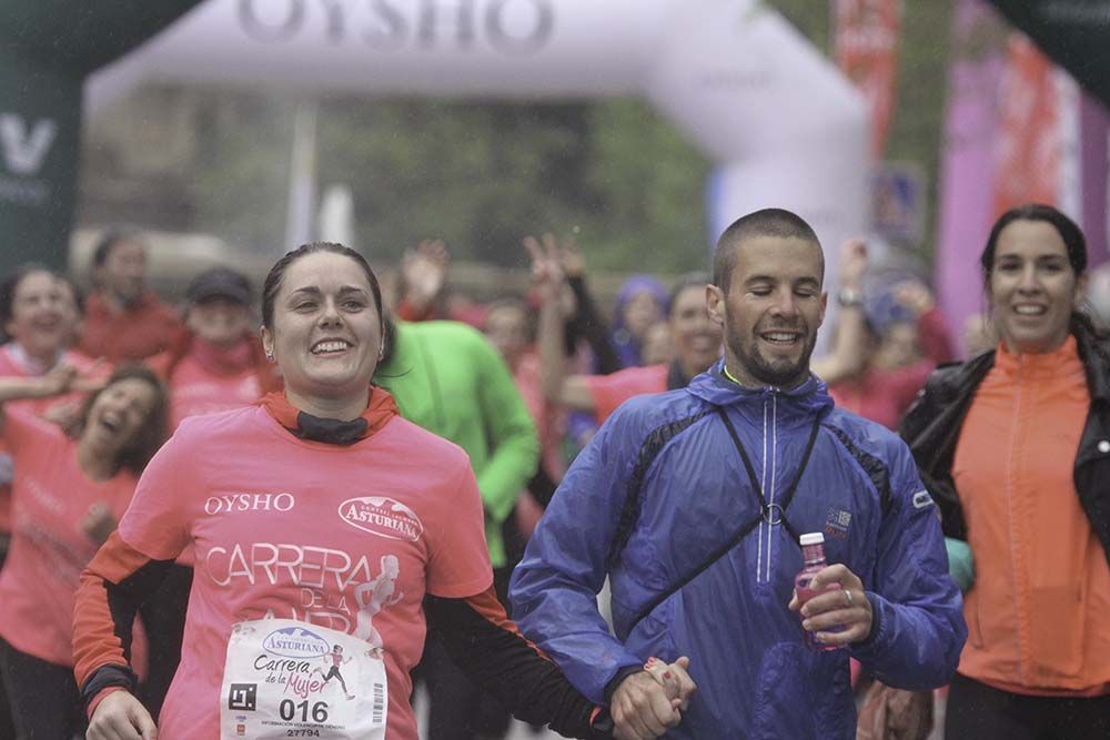 Carrera de la Mujer Madrid Meta 10 Arco izquierdo de 9.48 a 10.00