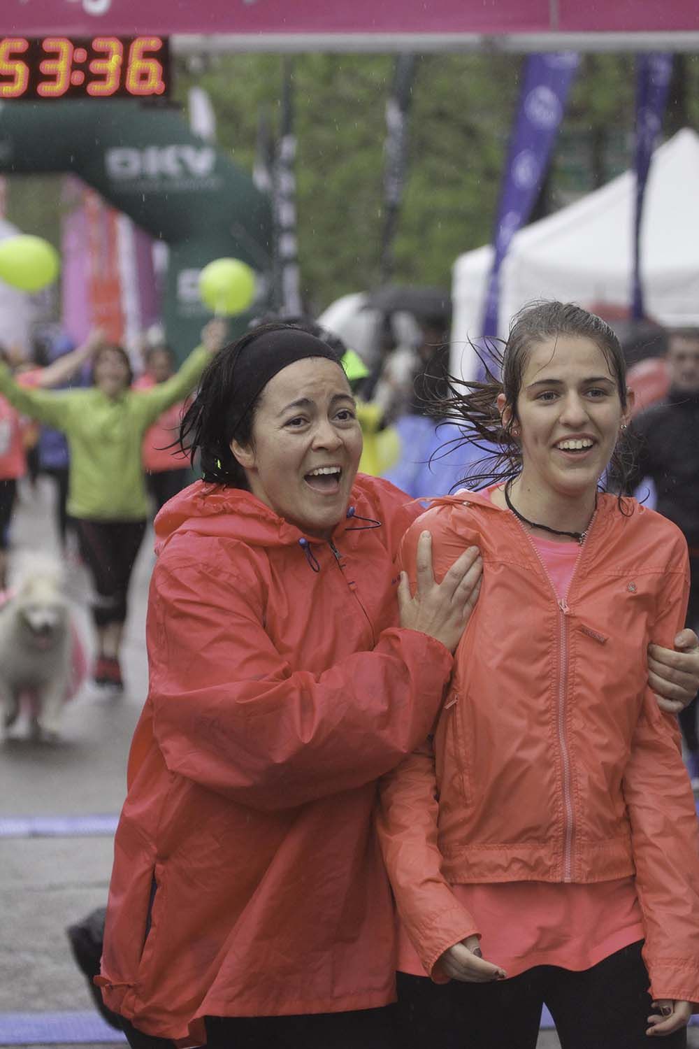 Carrera de la Mujer Madrid Meta 10 Arco izquierdo de 9.48 a 10.00
