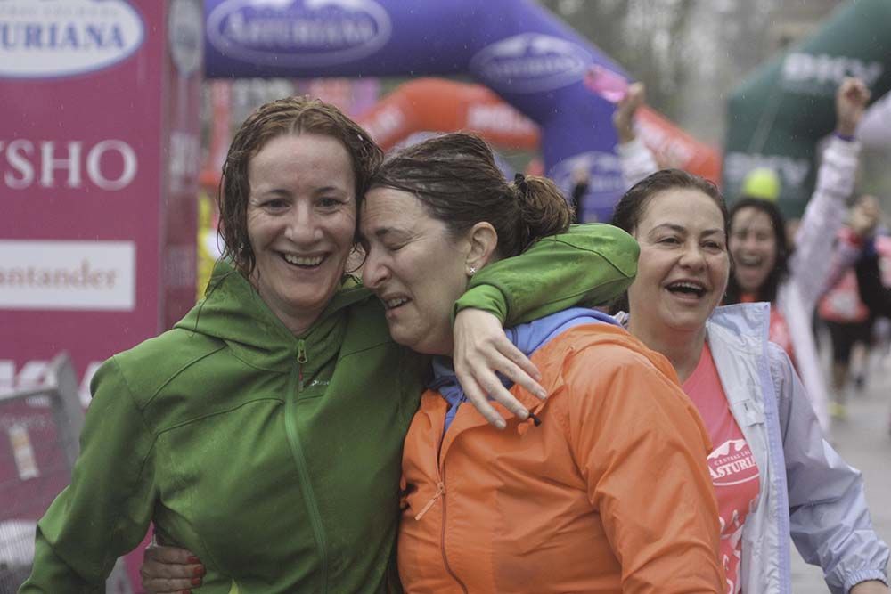 Carrera de la Mujer Madrid Meta 10 Arco izquierdo de 9.48 a 10.00