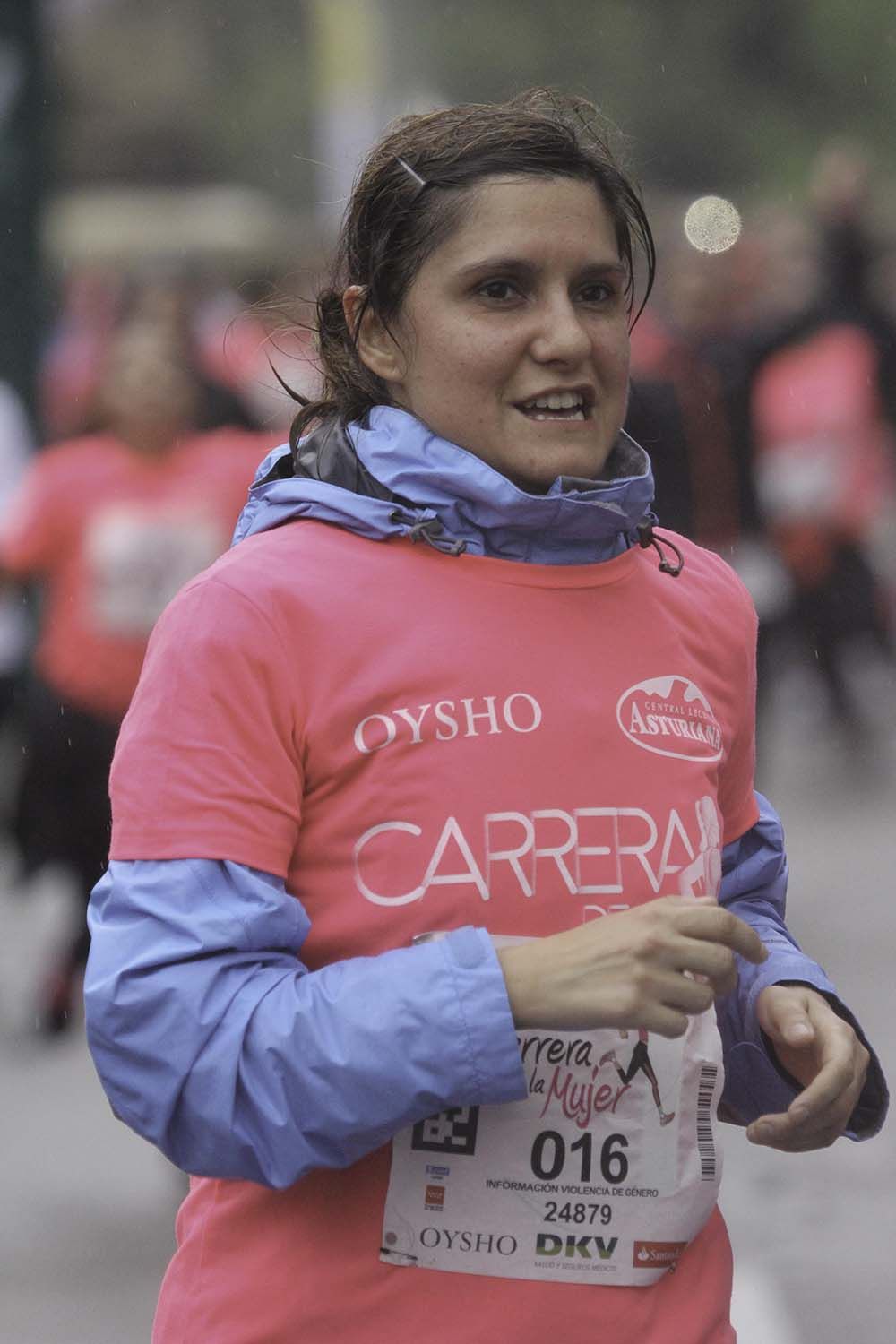 Carrera de la Mujer Madrid Meta 10 Arco izquierdo de 9.48 a 10.00