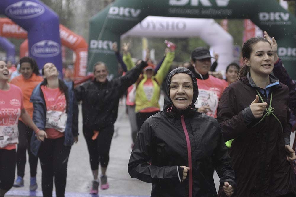 Carrera de la Mujer Madrid Meta 10 Arco izquierdo de 9.48 a 10.00