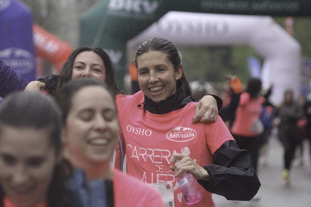 Carrera de la Mujer Madrid Meta 10 Arco izquierdo de 9.48 a 10.00
