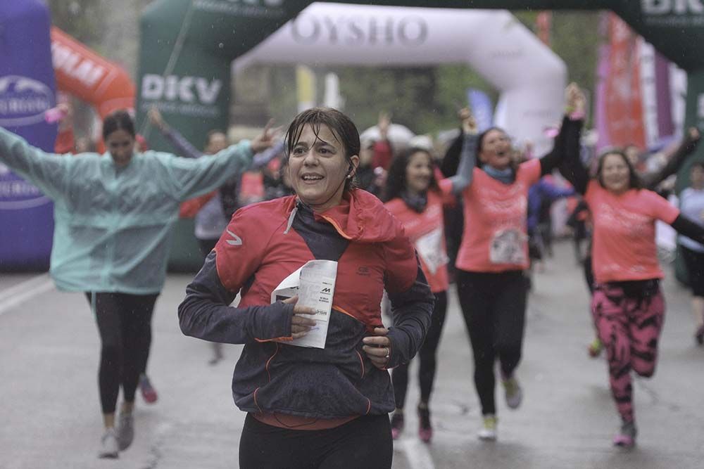 Carrera de la Mujer Madrid Meta 10 Arco izquierdo de 9.48 a 10.00