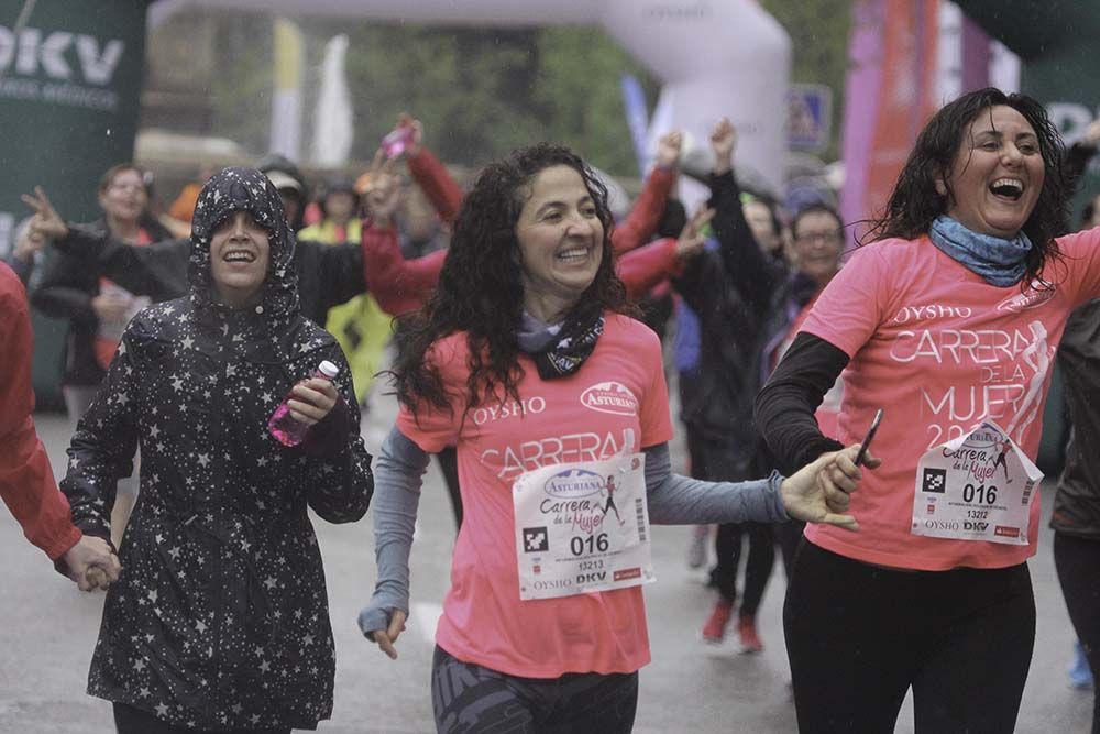 Carrera de la Mujer Madrid Meta 10 Arco izquierdo de 9.48 a 10.00