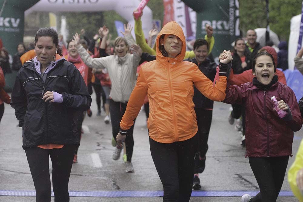 Carrera de la Mujer Madrid Meta 10 Arco izquierdo de 9.48 a 10.00