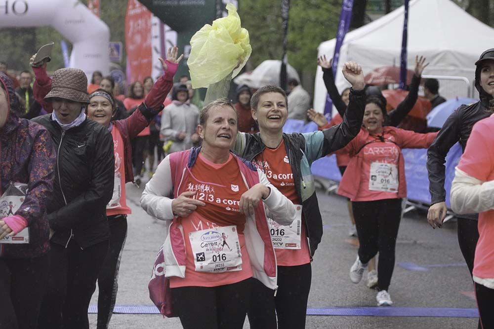 Carrera de la Mujer Madrid Meta 10 Arco izquierdo de 9.48 a 10.00