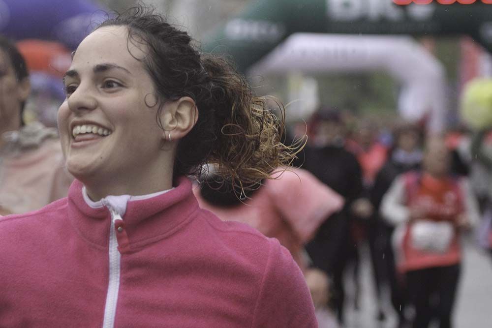 Carrera de la Mujer Madrid Meta 10 Arco izquierdo de 9.48 a 10.00