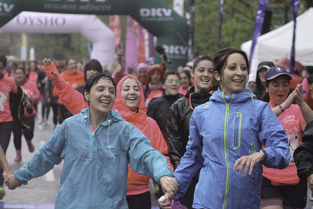Carrera de la Mujer Madrid Meta 10 Arco izquierdo de 9.48 a 10.00