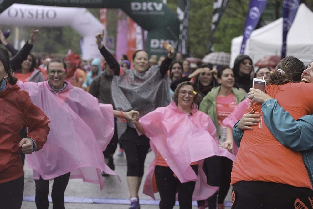 Carrera de la Mujer Madrid Meta 10 Arco izquierdo de 9.48 a 10.00