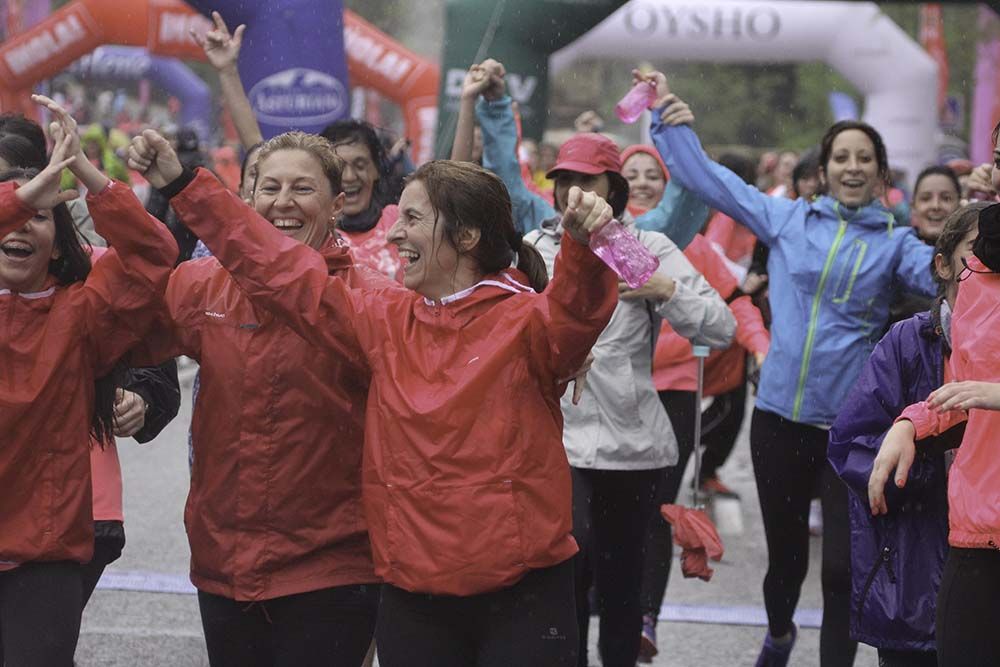 Carrera de la Mujer Madrid Meta 10 Arco izquierdo de 9.48 a 10.00