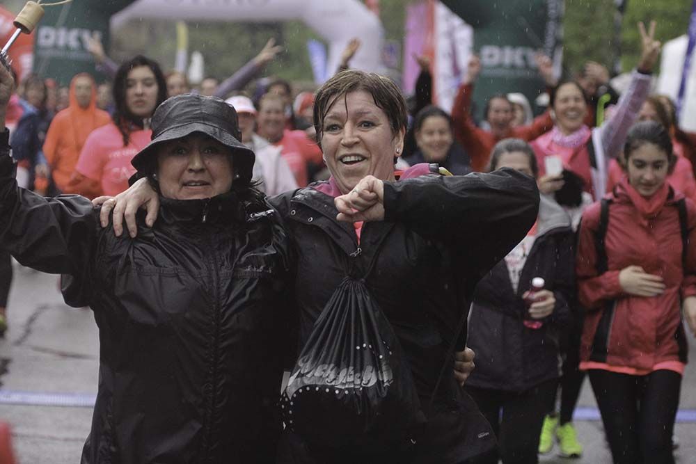 Carrera de la Mujer Madrid Meta 10 Arco izquierdo de 9.48 a 10.00
