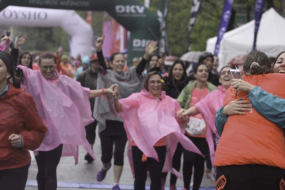 Carrera de la Mujer Madrid Meta 10 Arco izquierdo de 9.48 a 10.00