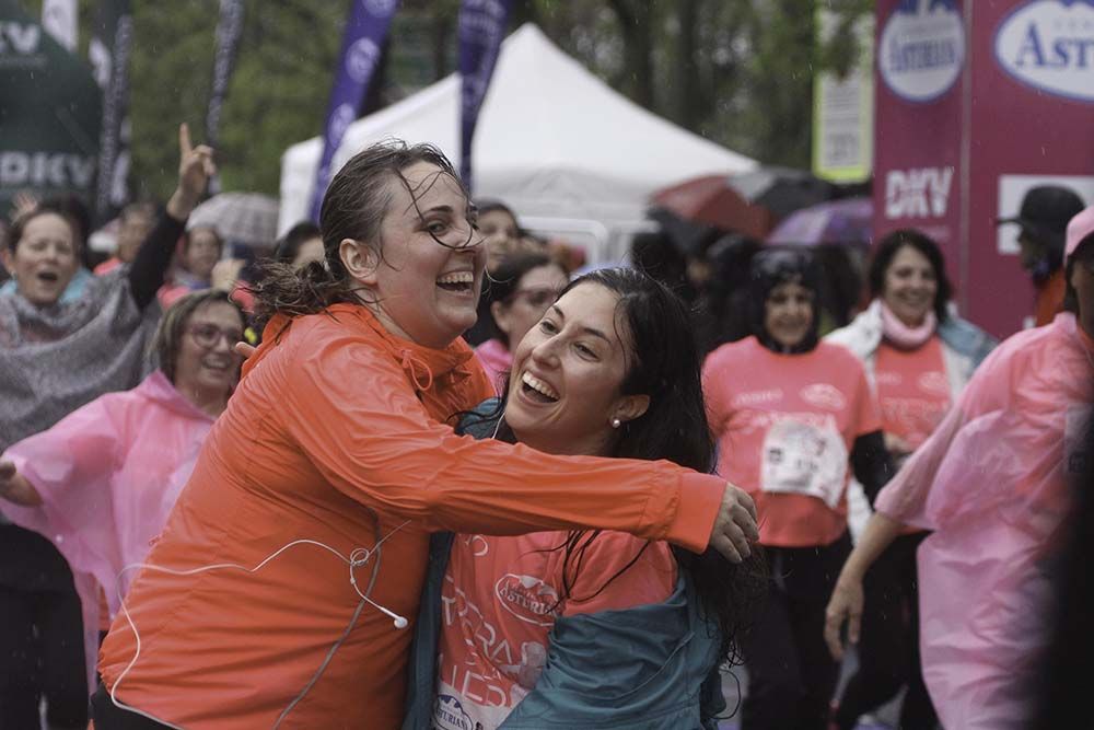 Carrera de la Mujer Madrid Meta 10 Arco izquierdo de 9.48 a 10.00