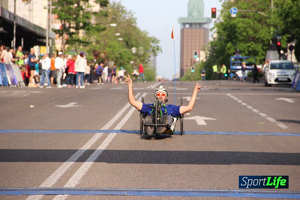 Carrera Liberty meta 1 (hasta 42:44 )