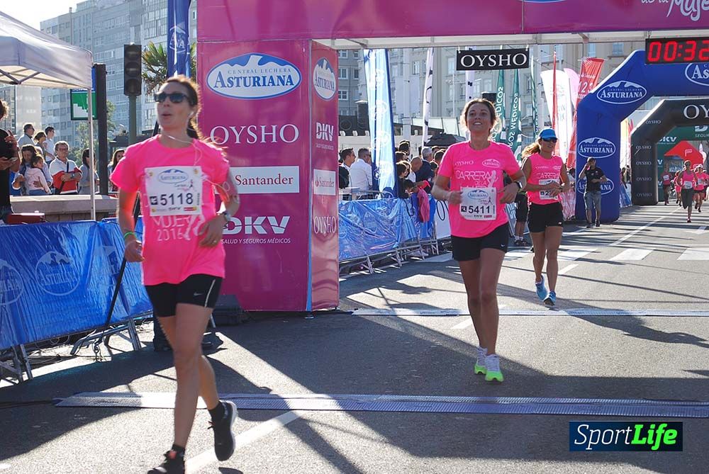 Carrera de la Mujer A Coruña meta 1 (de 00:26 a 00:35))