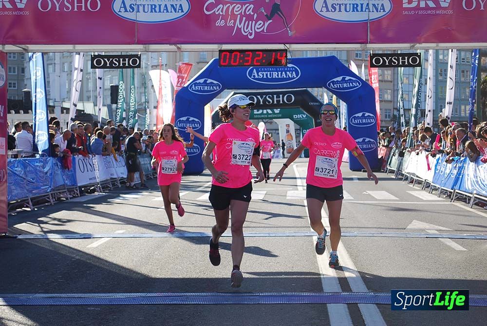 Carrera de la Mujer A Coruña meta 1 (de 00:26 a 00:35))