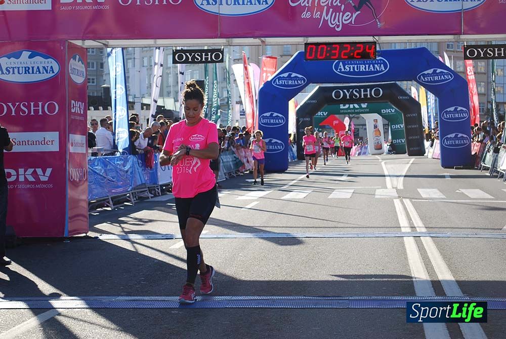 Carrera de la Mujer A Coruña meta 1 (de 00:26 a 00:35))