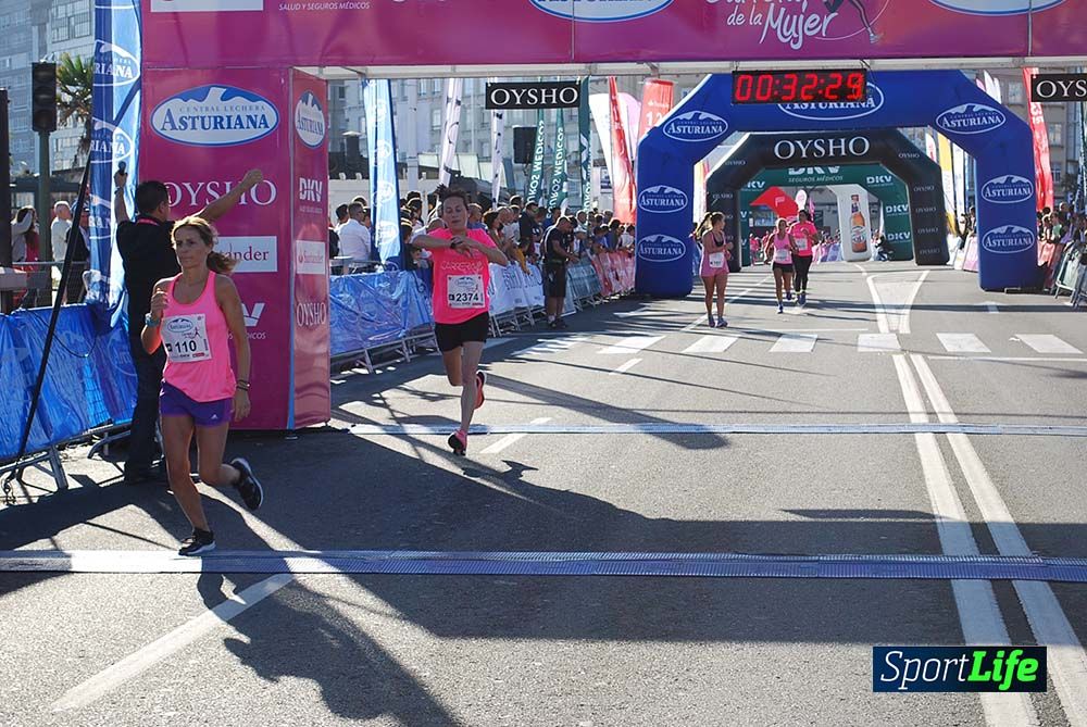 Carrera de la Mujer A Coruña meta 1 (de 00:26 a 00:35))