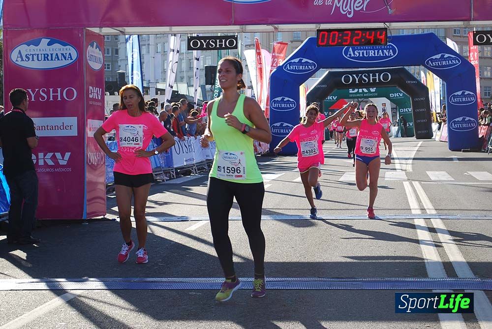 Carrera de la Mujer A Coruña meta 1 (de 00:26 a 00:35))