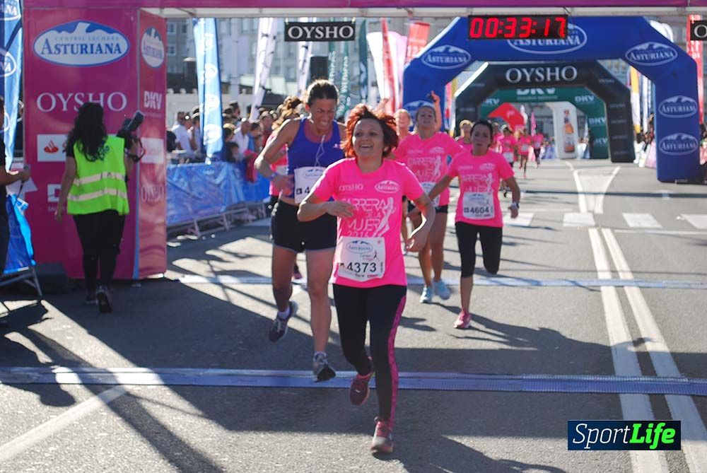 Carrera de la Mujer A Coruña meta 1 (de 00:26 a 00:35))