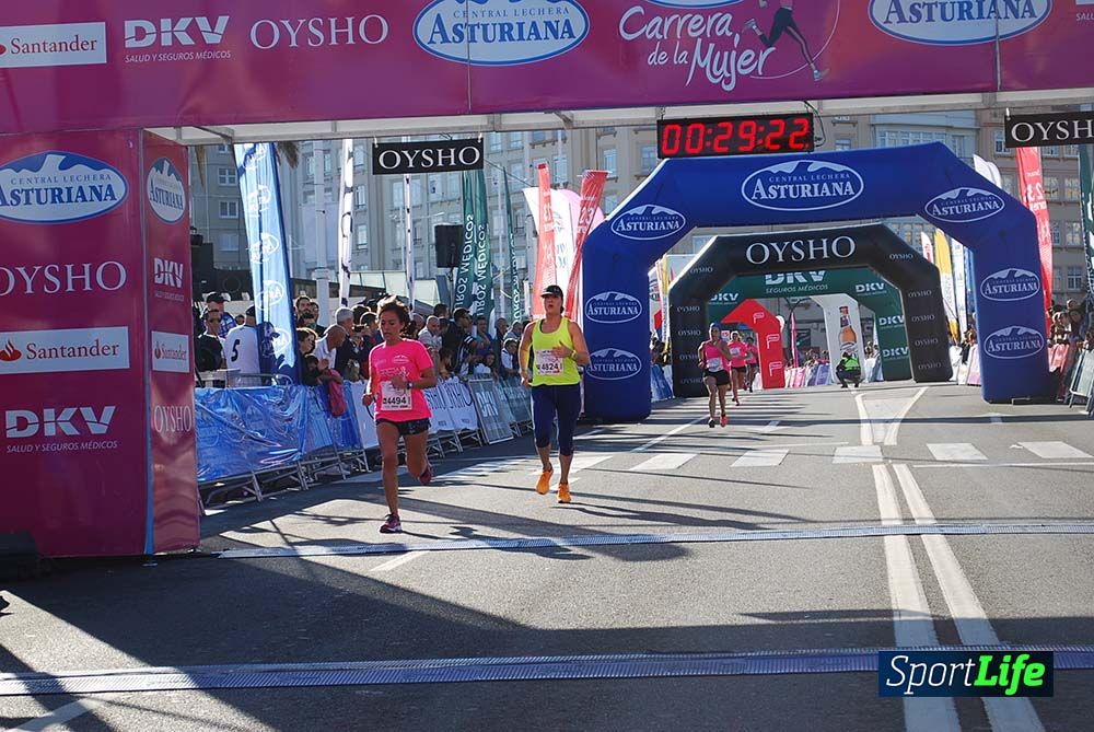 Carrera de la Mujer A Coruña meta 1 (de 00:26 a 00:35))