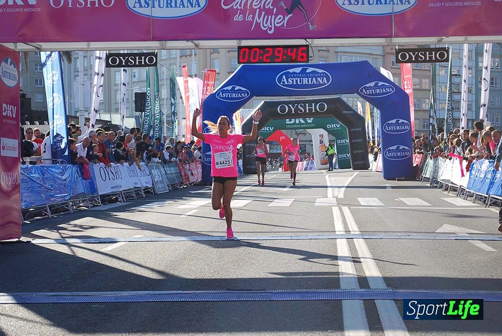 Carrera de la Mujer A Coruña meta 1 (de 00:26 a 00:35))