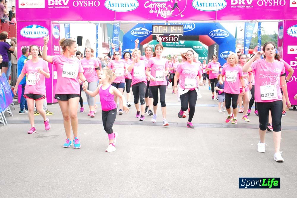 Carrera de la Mujer de Gijón meta 2 (de 30:51 a 41.44)