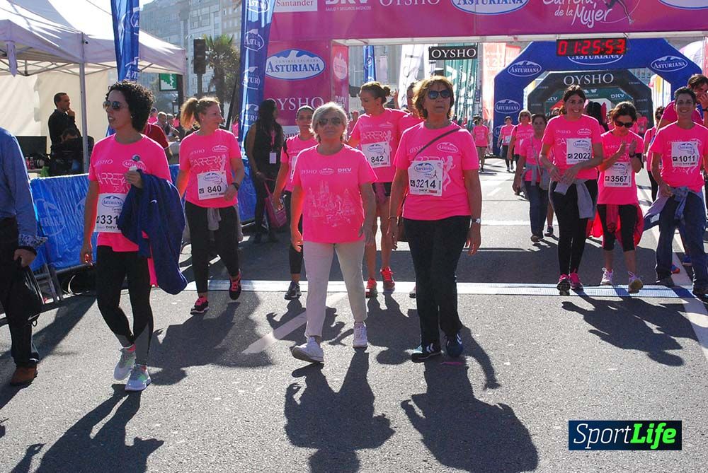 Carrera de la Mujer A Coruña meta 9 (de 1h 23´hasta el cierre de carrera)