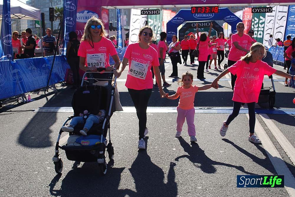 Carrera de la Mujer A Coruña meta 9 (de 1h 23´hasta el cierre de carrera)