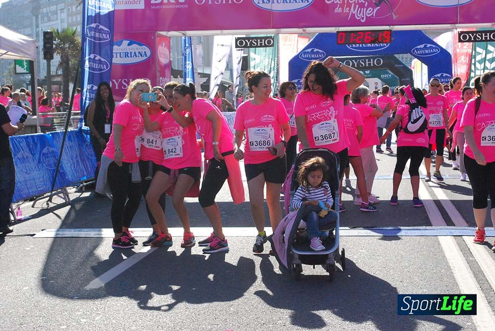 Carrera de la Mujer A Coruña meta 9 (de 1h 23´hasta el cierre de carrera)
