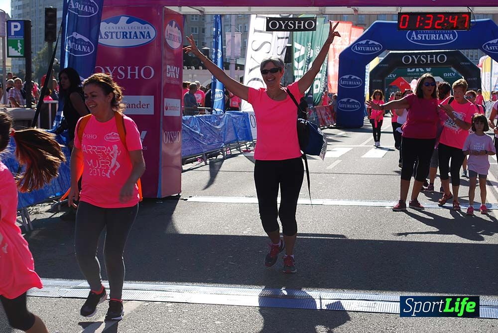 Carrera de la Mujer A Coruña meta 9 (de 1h 23´hasta el cierre de carrera)