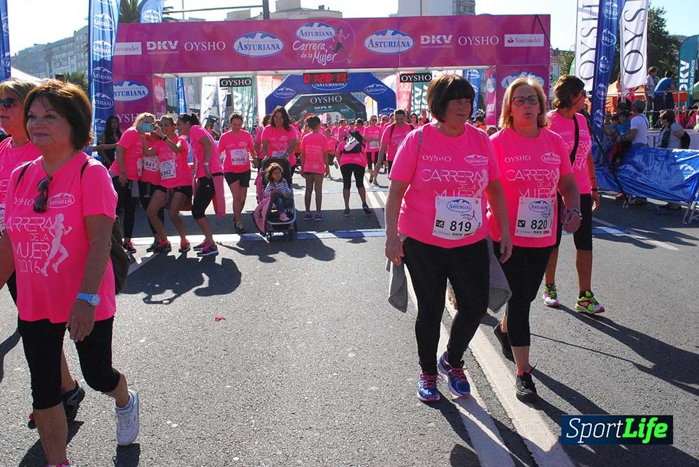 Carrera de la Mujer A Coruña meta 9 (de 1h 23´hasta el cierre de carrera)