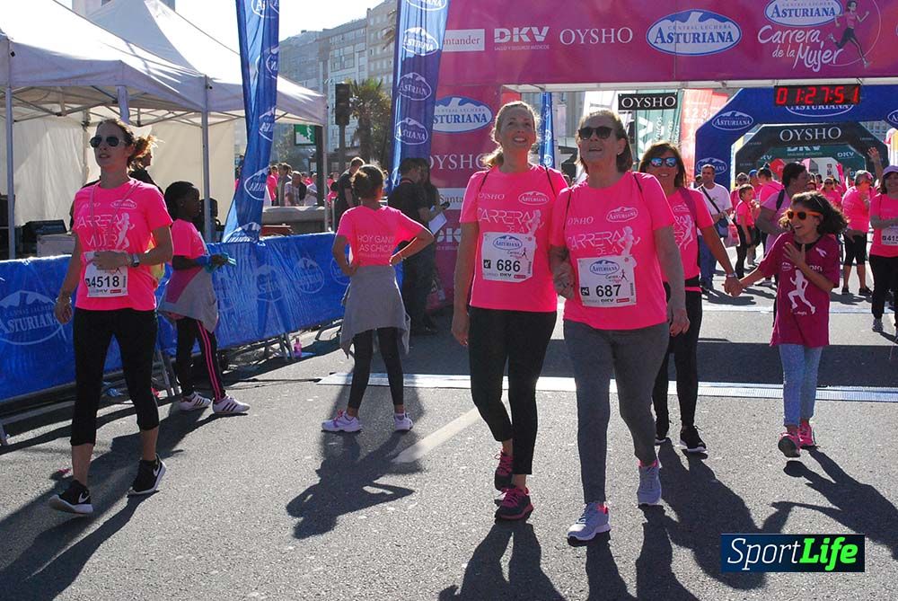 Carrera de la Mujer A Coruña meta 9 (de 1h 23´hasta el cierre de carrera)
