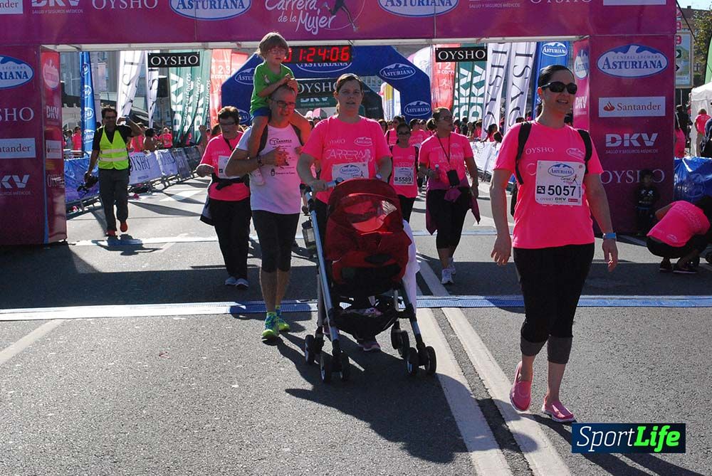 Carrera de la Mujer A Coruña meta 9 (de 1h 23´hasta el cierre de carrera)