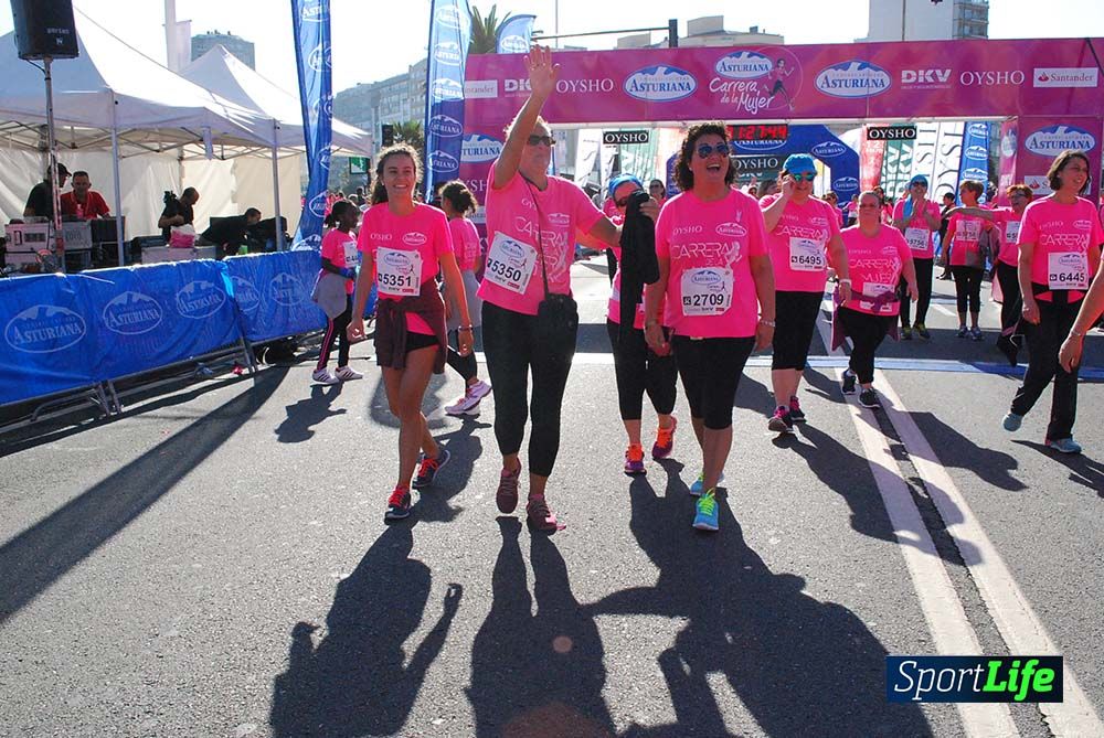 Carrera de la Mujer A Coruña meta 9 (de 1h 23´hasta el cierre de carrera)