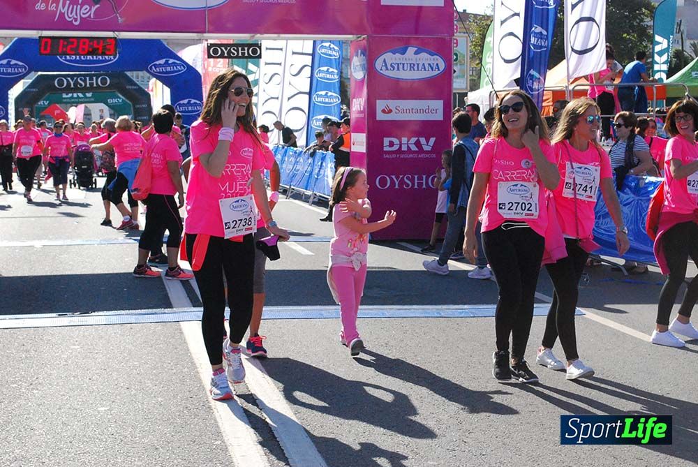Carrera de la Mujer A Coruña meta 9 (de 1h 23´hasta el cierre de carrera)