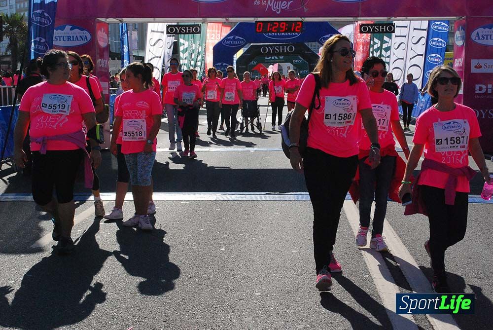 Carrera de la Mujer A Coruña meta 9 (de 1h 23´hasta el cierre de carrera)