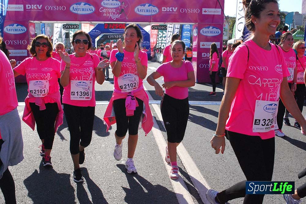 Carrera de la Mujer A Coruña meta 9 (de 1h 23´hasta el cierre de carrera)