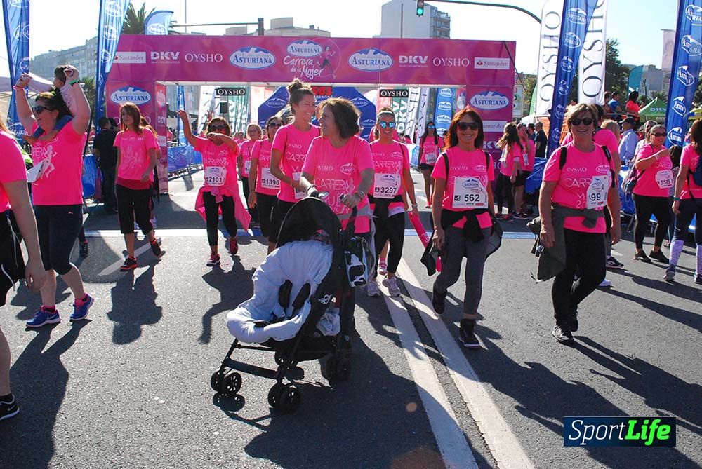 Carrera de la Mujer A Coruña meta 9 (de 1h 23´hasta el cierre de carrera)