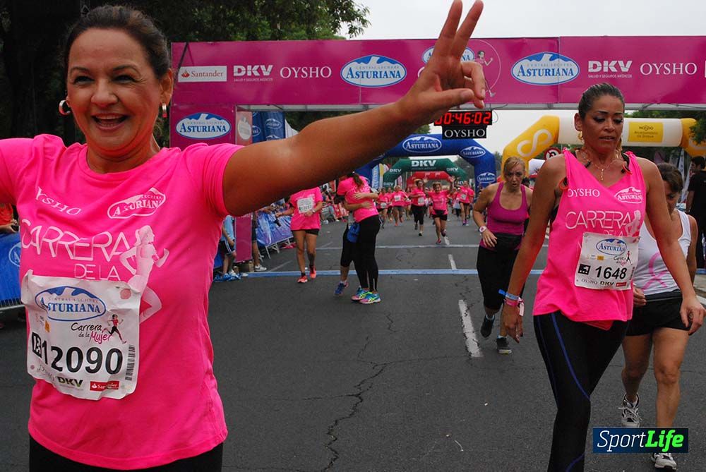 Carrera de la Mujer Sevilla meta 3 (arco derecho) desde el minuto 42 hasta el 47