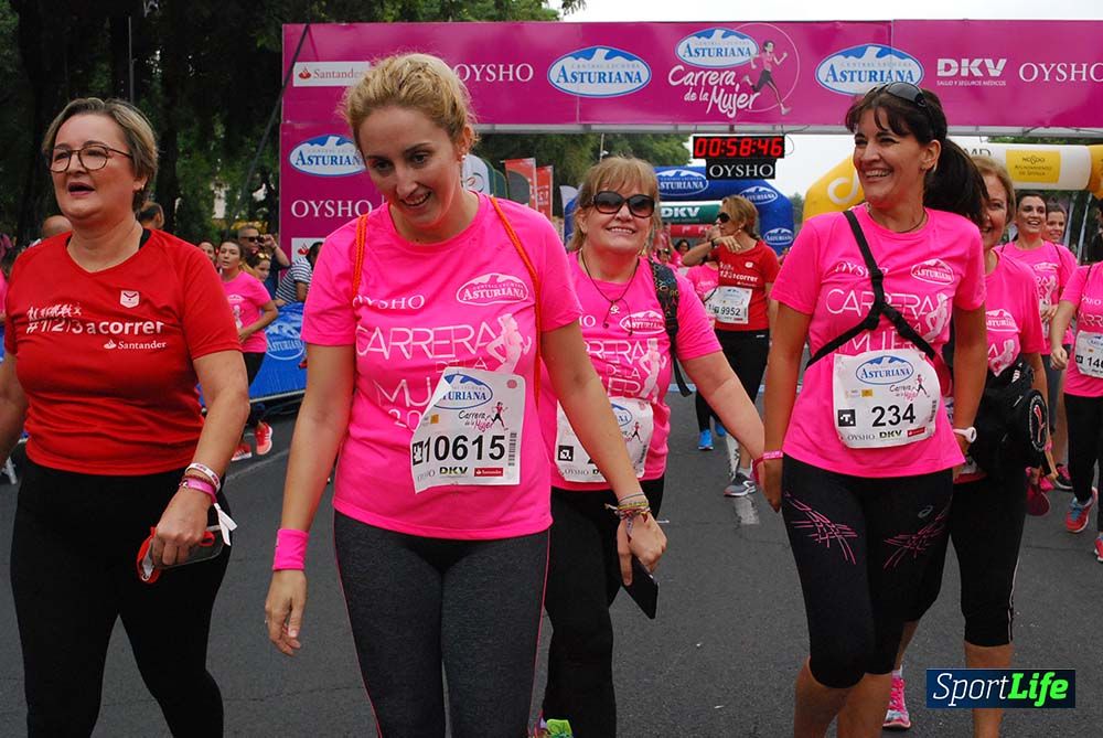 Carrera de la Mujer Sevilla meta 7 (arco derecho) desde el minuto 57 hasta 1h