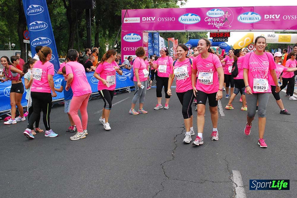 Carrera de la Mujer Sevilla meta 7 (arco derecho) desde el minuto 57 hasta 1h