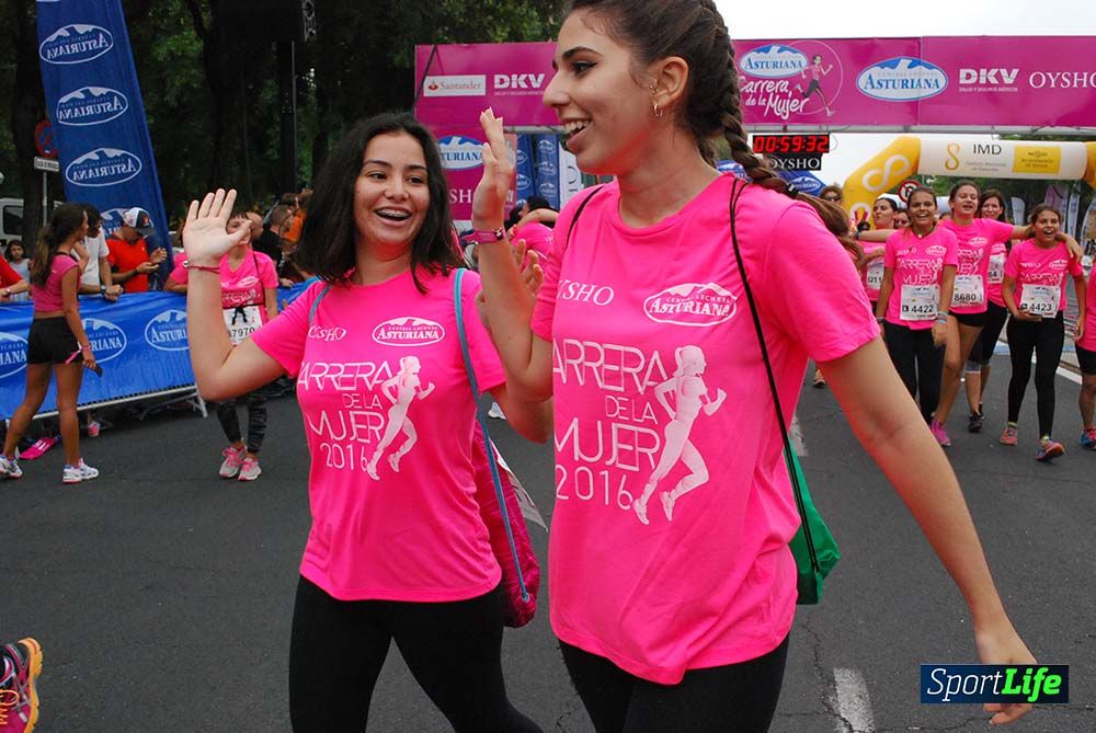 Carrera de la Mujer Sevilla meta 7 (arco derecho) desde el minuto 57 hasta 1h