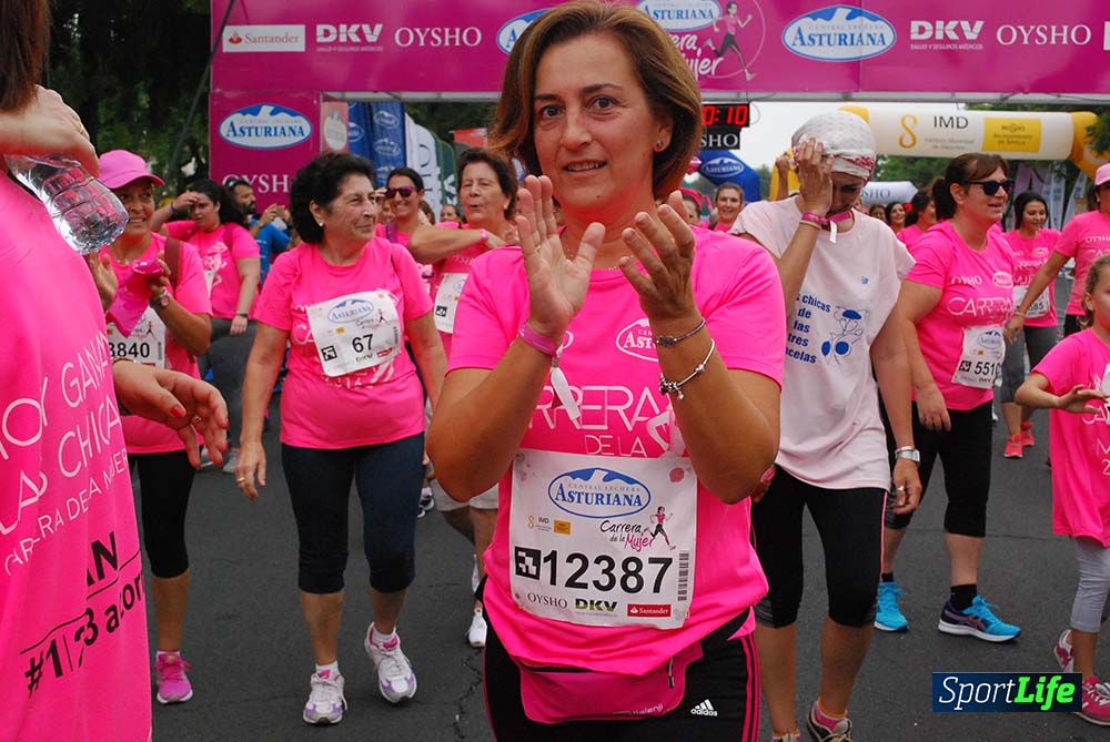Carrera de la Mujer Sevilla meta 7 (arco derecho) desde el minuto 57 hasta 1h